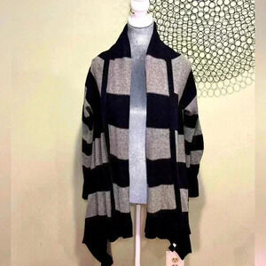 Mossimo - 3/4 length sweater black and gray stripes - Size Medium